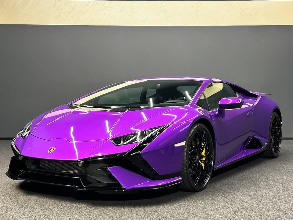 Lamborghini Huracán Tecnica rental Montreal