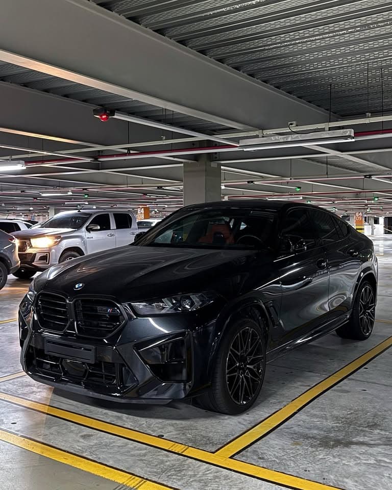 BMW X6M Competition rental Montreal