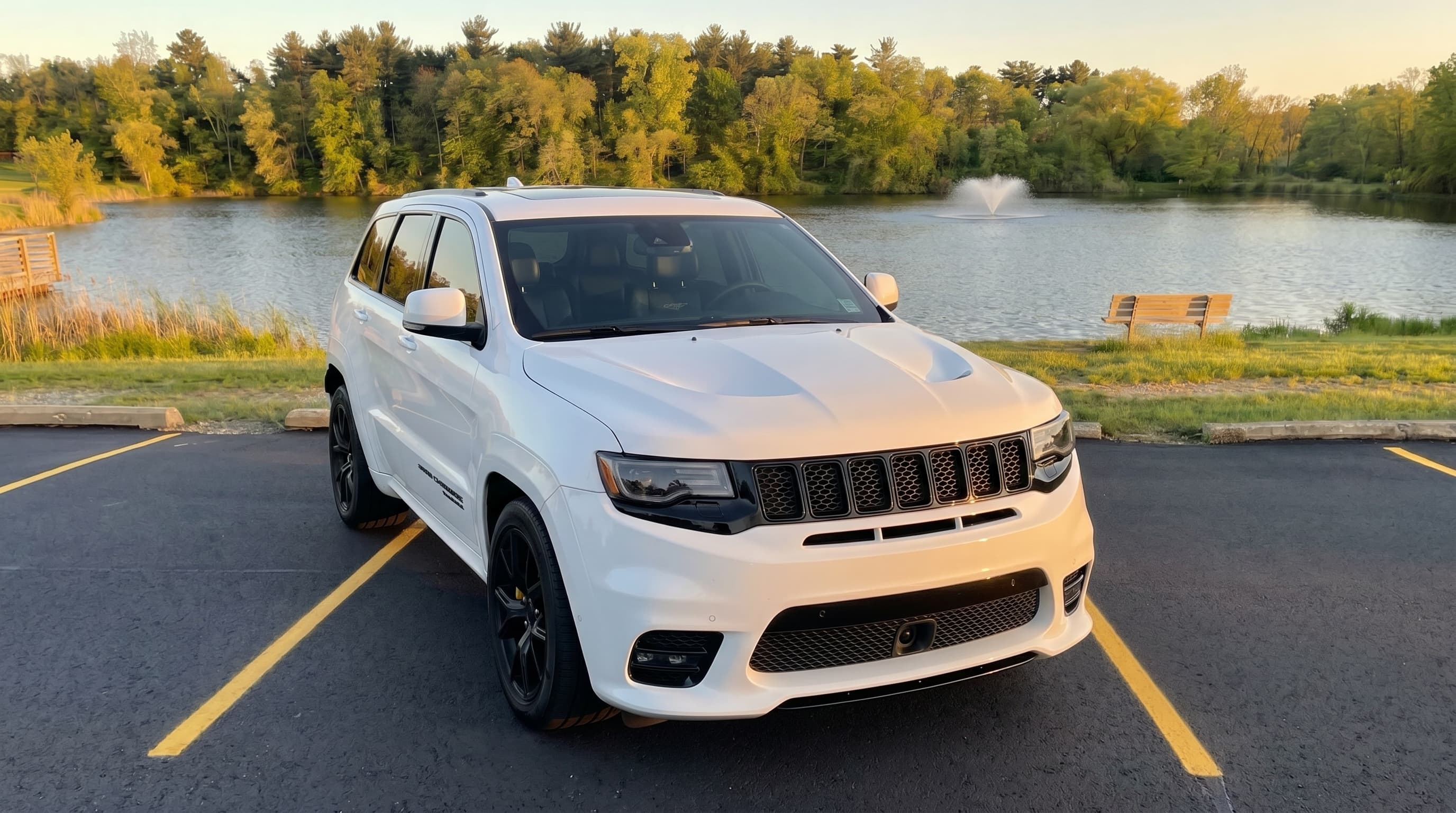 Jeep Grand Cherokee SRT rental Montreal