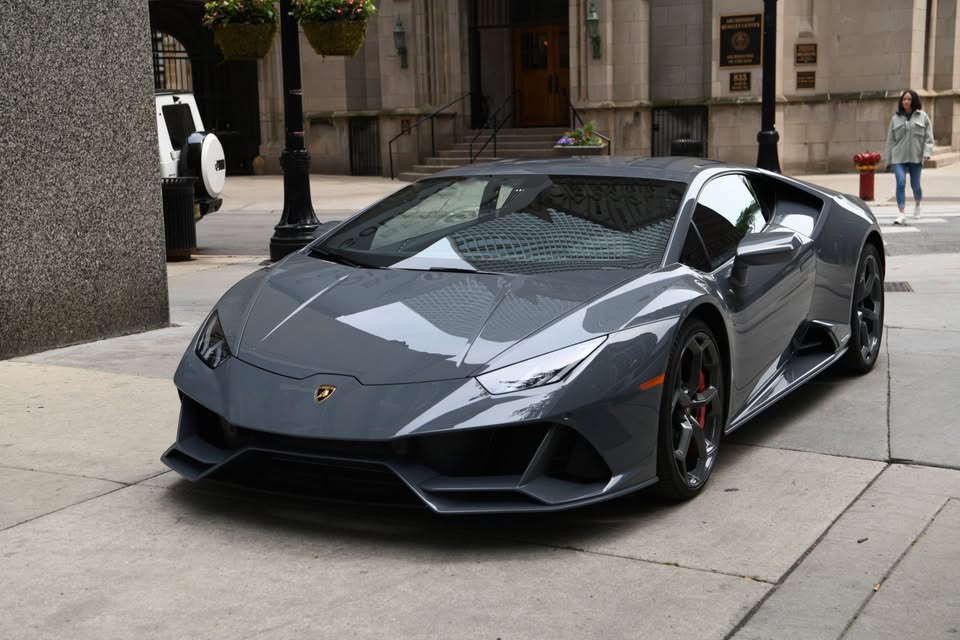 Lamborghini Huracán EVO photo 1